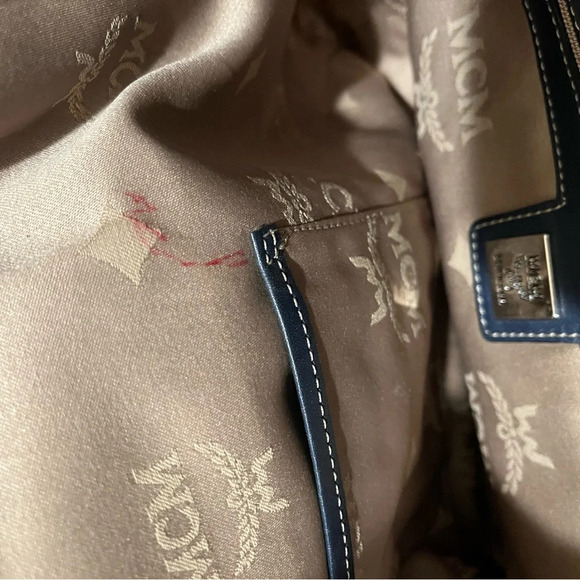 MCM DRAWSTRING HOBO - Picture 13 of 16